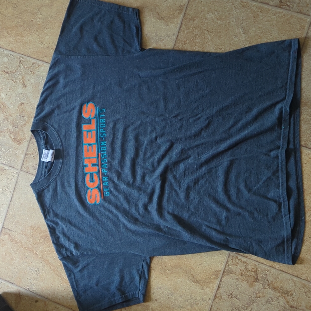 Grey tshirt